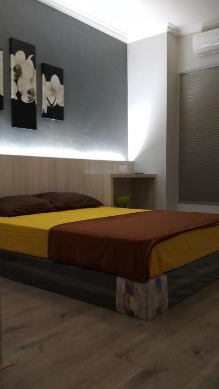 Hotel SleepRest - Plamo Garden Batam Exterior foto